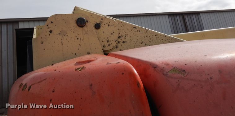 image for item DR1109 2001 JLG 450A  boom lift