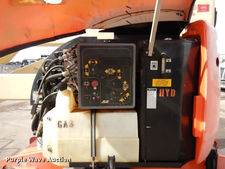 image for item DR1109 2001 JLG 450A  boom lift