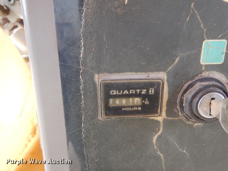 image for item DR1109 2001 JLG 450A  boom lift