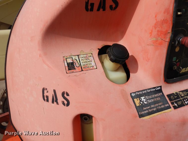 image for item DR1109 2001 JLG 450A  boom lift