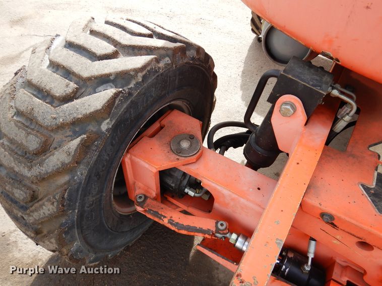 image for item DR1109 2001 JLG 450A  boom lift