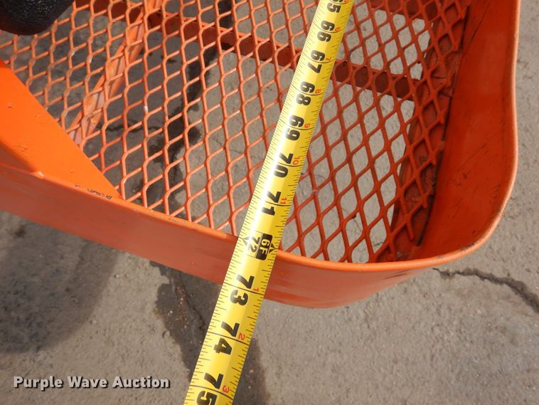 image for item DR1109 2001 JLG 450A  boom lift