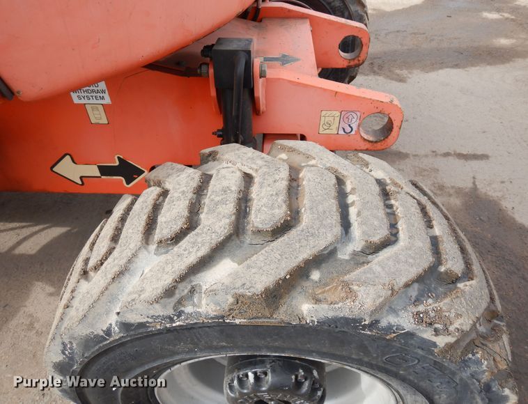 image for item DR1109 2001 JLG 450A  boom lift