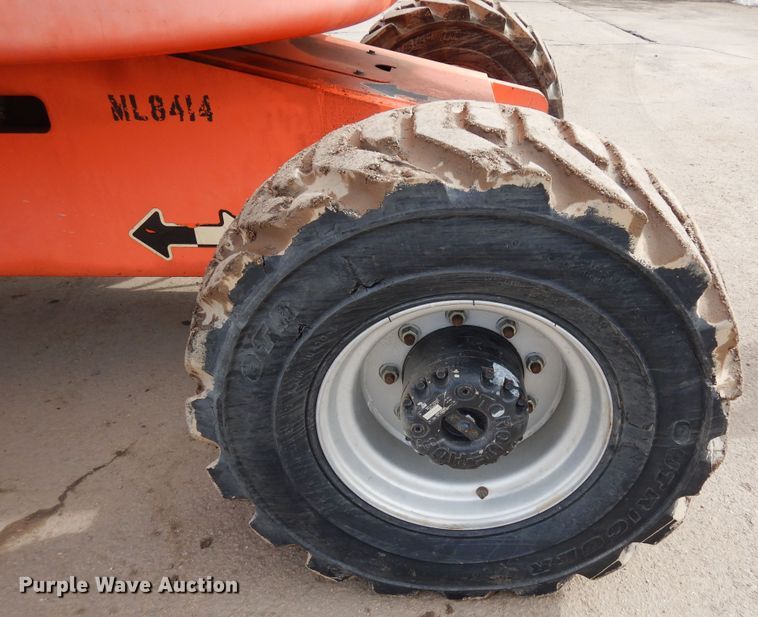 image for item DR1109 2001 JLG 450A  boom lift