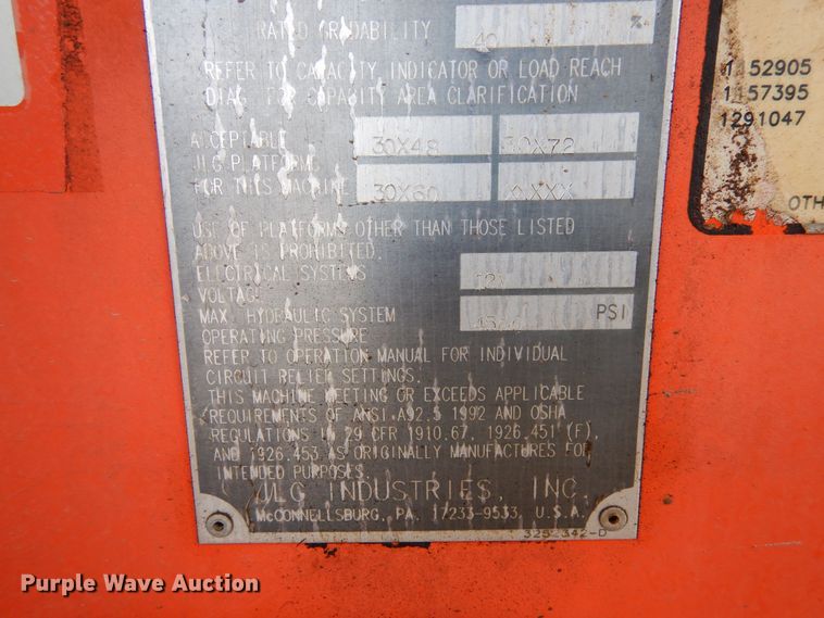 image for item DR1109 2001 JLG 450A  boom lift