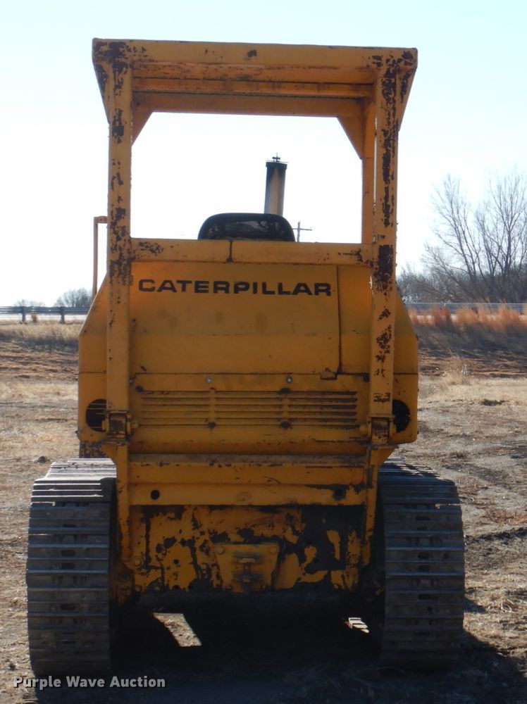 image for item DS5610 1967 Caterpillar 955K  track loader