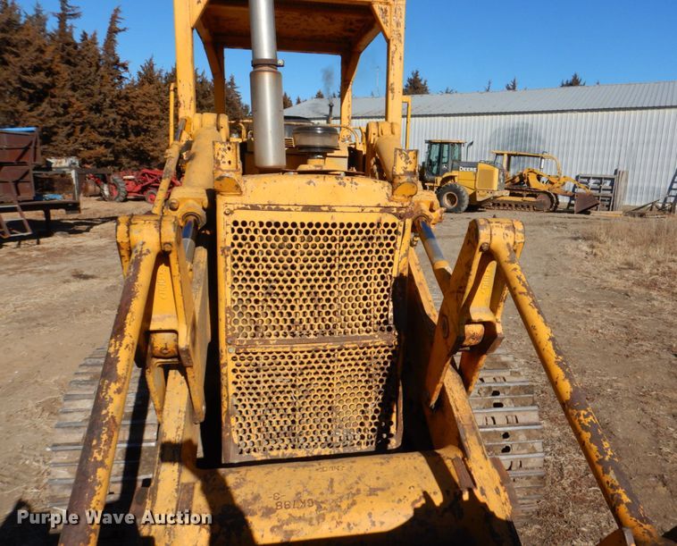image for item DS5610 1967 Caterpillar 955K  track loader