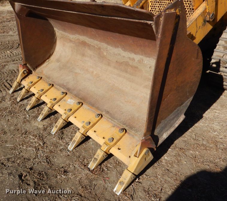 image for item DS5610 1967 Caterpillar 955K  track loader