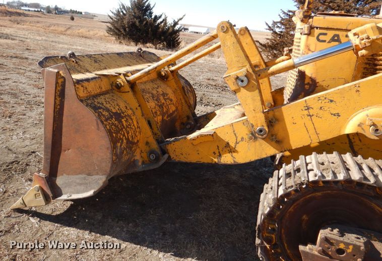 image for item DS5610 1967 Caterpillar 955K  track loader