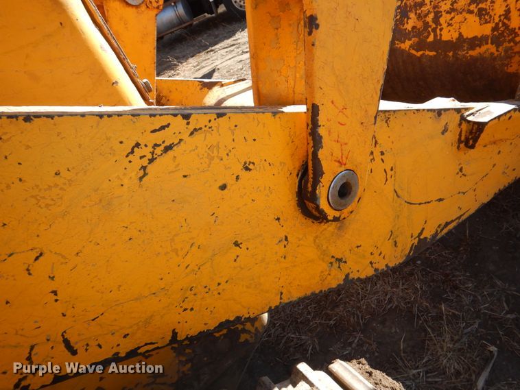 image for item DS5610 1967 Caterpillar 955K  track loader