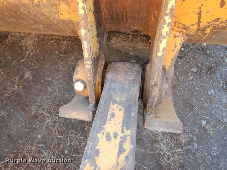 image for item DS5610 1967 Caterpillar 955K  track loader