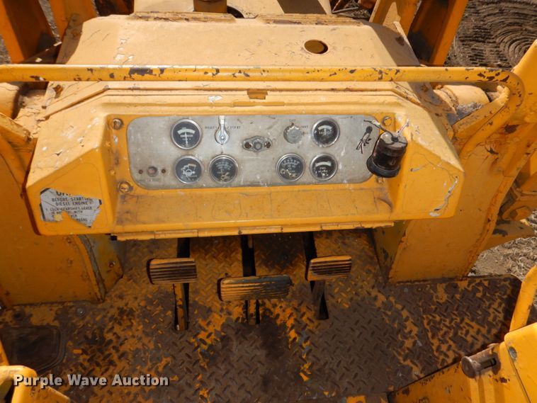 image for item DS5610 1967 Caterpillar 955K  track loader
