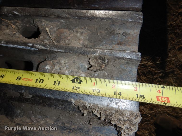 image for item DS5610 1967 Caterpillar 955K  track loader