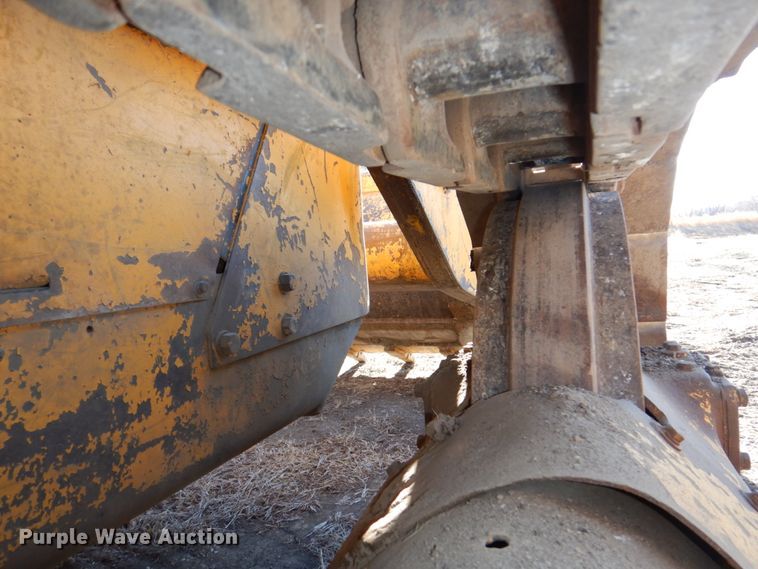 image for item DS5610 1967 Caterpillar 955K  track loader