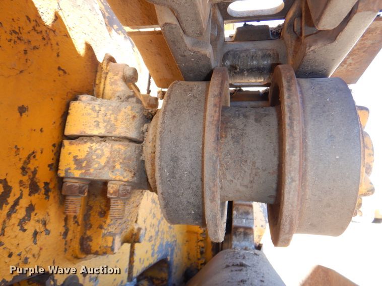 image for item DS5610 1967 Caterpillar 955K  track loader