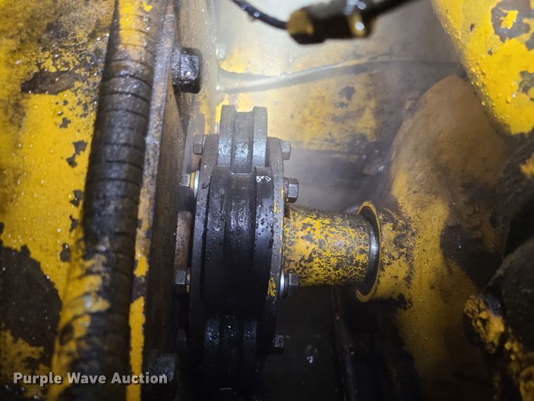 image for item DS5610 1967 Caterpillar 955K  track loader