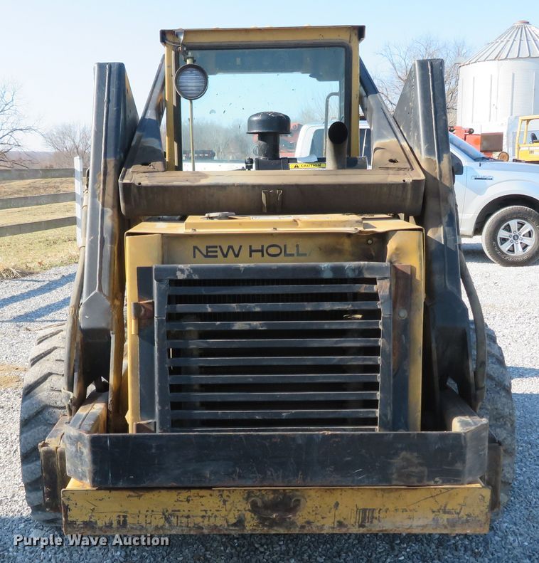image for item FB9776 1994 New Holland L785  skid steer loader