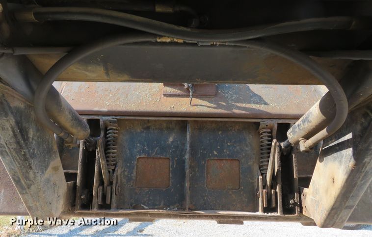 image for item FB9776 1994 New Holland L785  skid steer loader