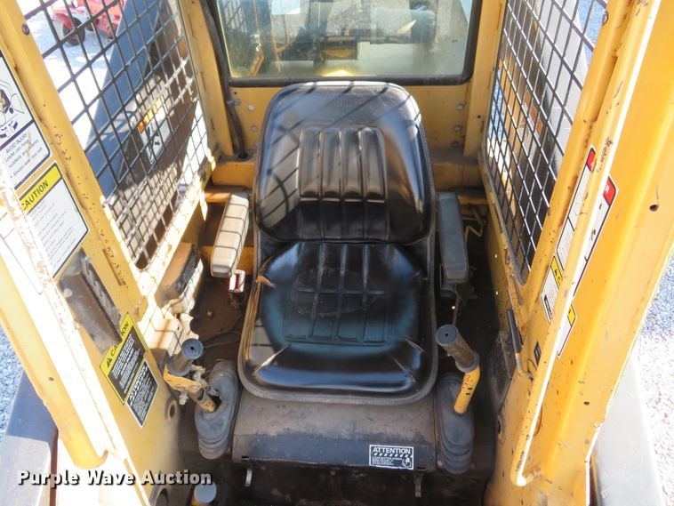 image for item FB9776 1994 New Holland L785  skid steer loader