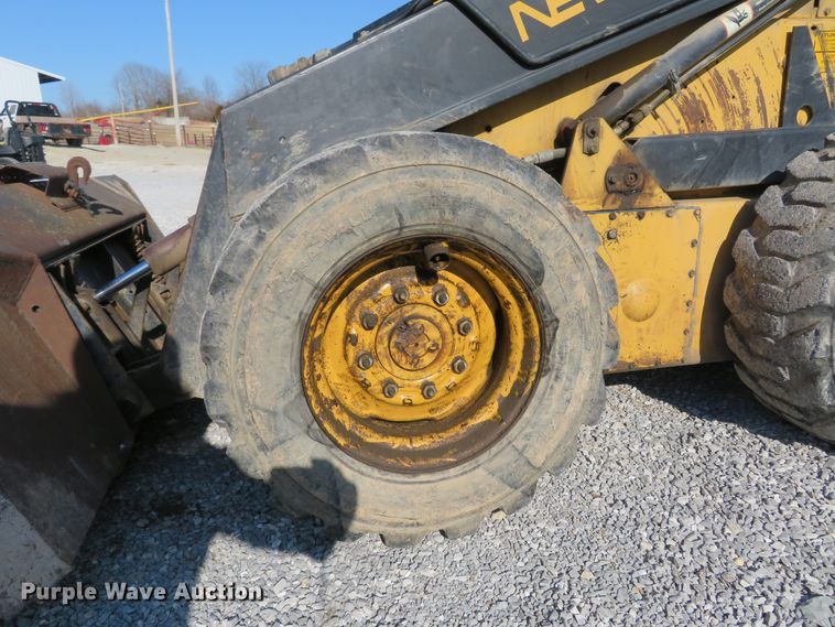 image for item FB9776 1994 New Holland L785  skid steer loader