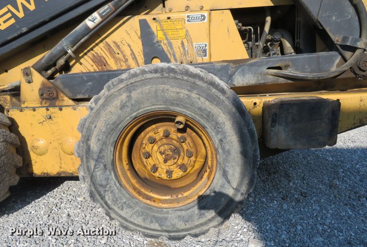 image for item FB9776 1994 New Holland L785  skid steer loader