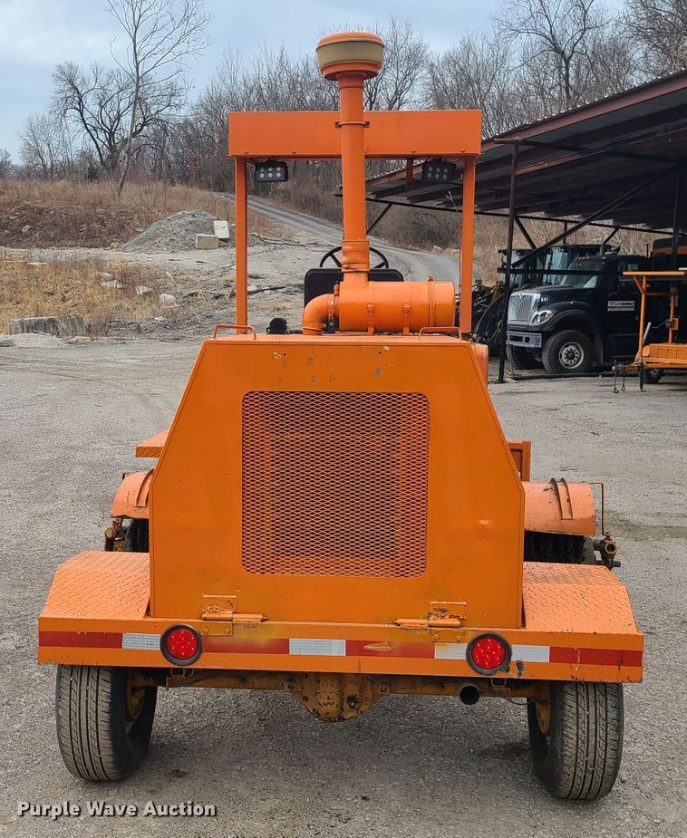 image for item GB9248 1996 Broce FJ300  broom