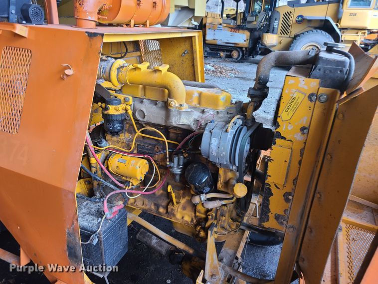 image for item GB9248 1996 Broce FJ300  broom