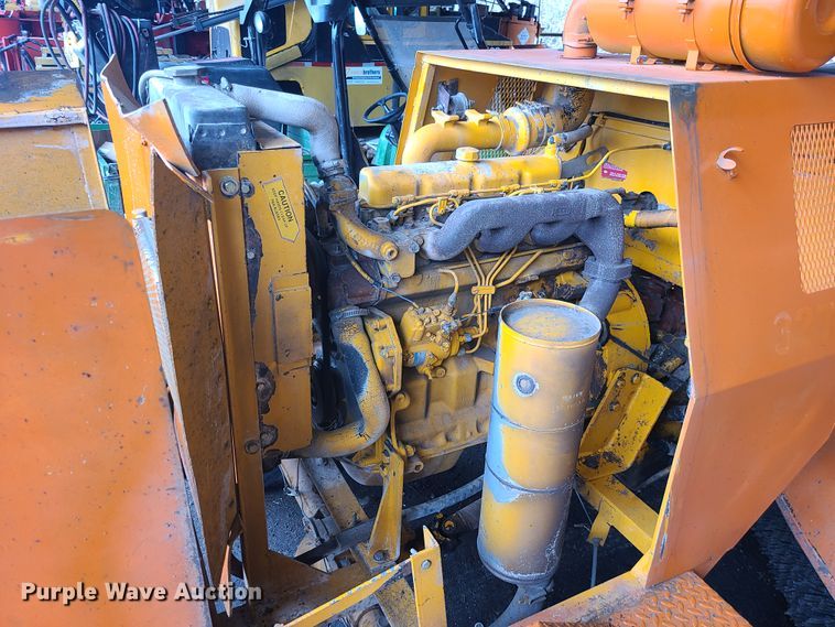 image for item GB9248 1996 Broce FJ300  broom