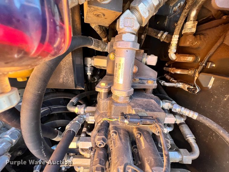 image for item ID9725 2018 Case CX80C  excavator