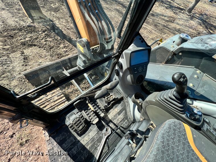 image for item ID9725 2018 Case CX80C  excavator