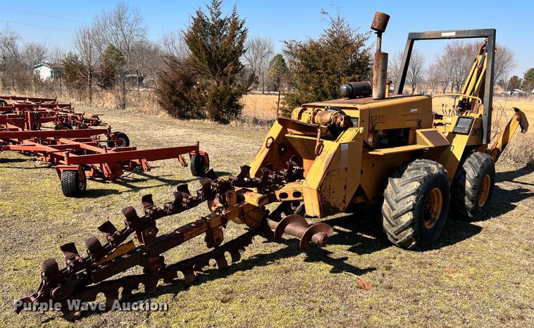 image for item ID9729 1979 Case DH7  trencher