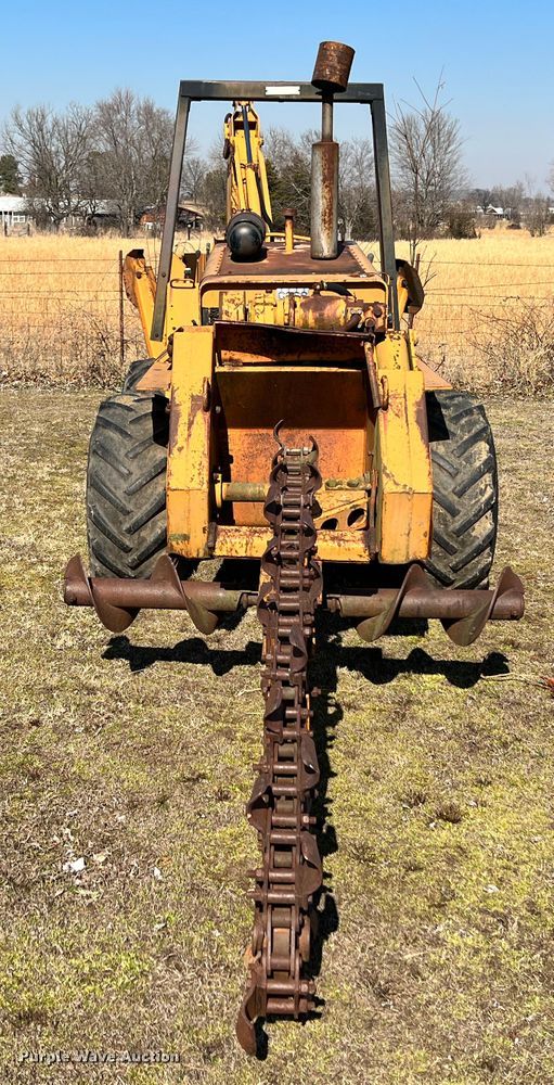 image for item ID9729 1979 Case DH7  trencher
