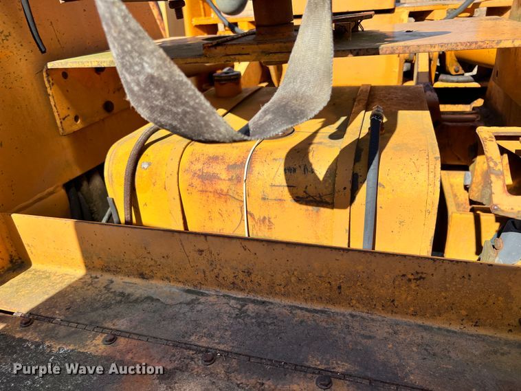 image for item ID9729 1979 Case DH7  trencher