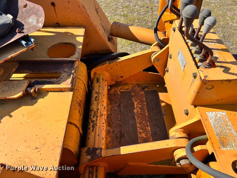 image for item ID9729 1979 Case DH7  trencher