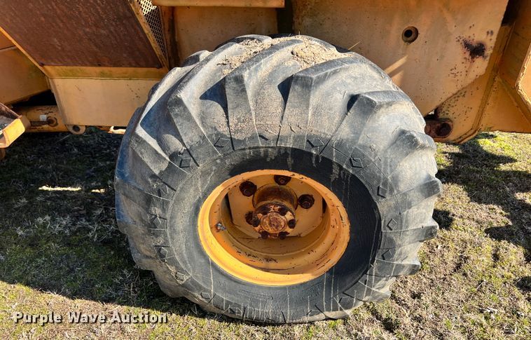 image for item ID9729 1979 Case DH7  trencher