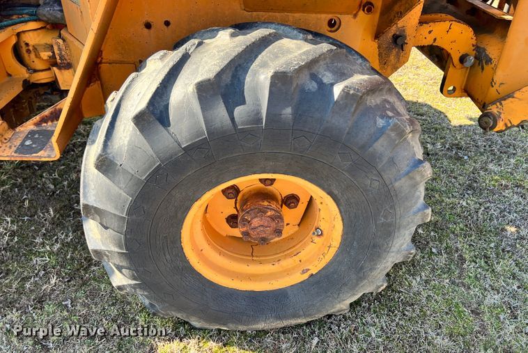image for item ID9729 1979 Case DH7  trencher