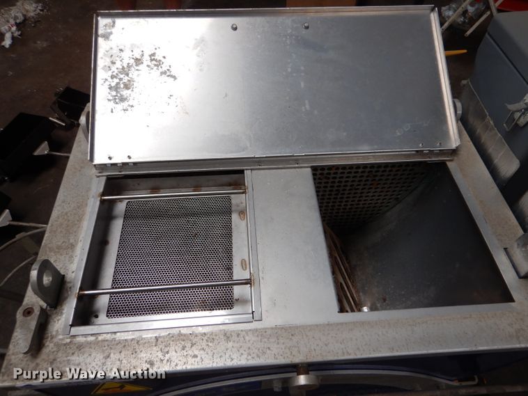 image for item IE9640 Graco ThermoLazer 257500  thermoplastic line striping system