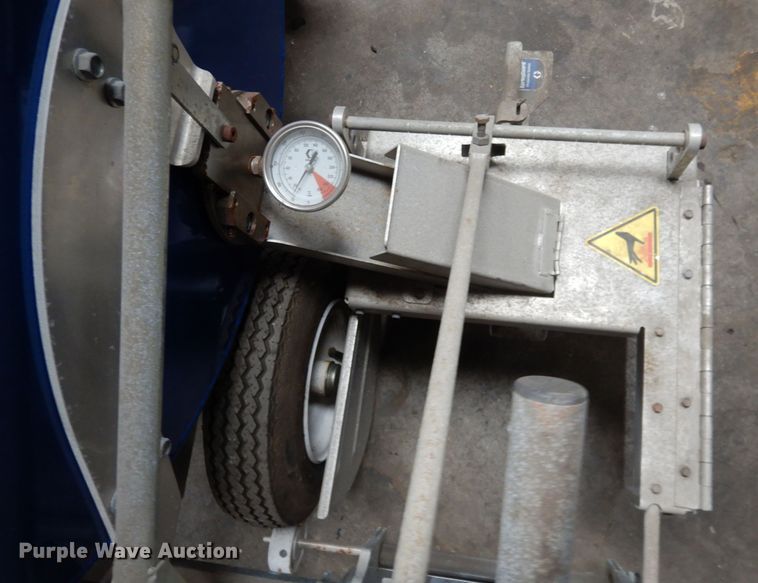 image for item IE9640 Graco ThermoLazer 257500  thermoplastic line striping system