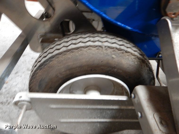 image for item IE9640 Graco ThermoLazer 257500  thermoplastic line striping system