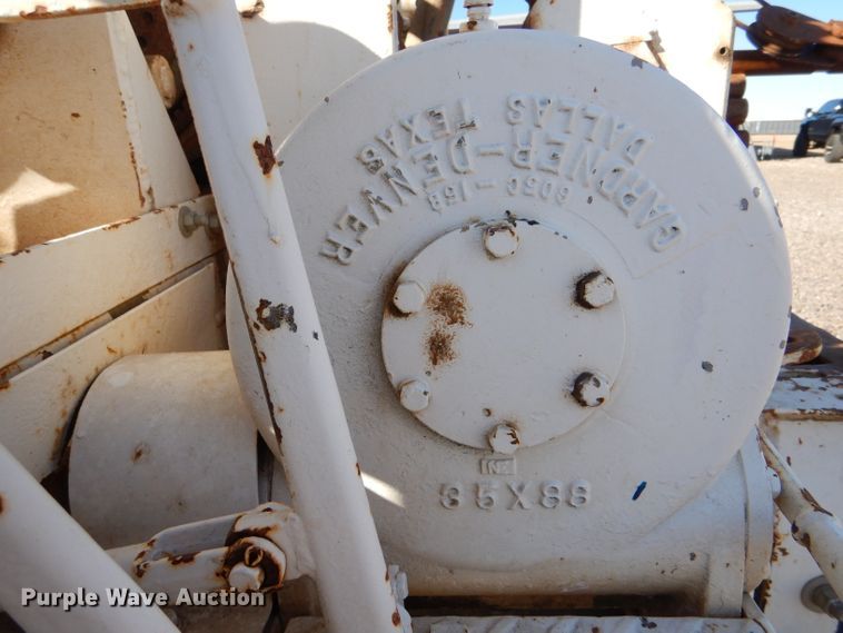 image for item IE9643 1993 Peterbilt 375  drilling rig truck