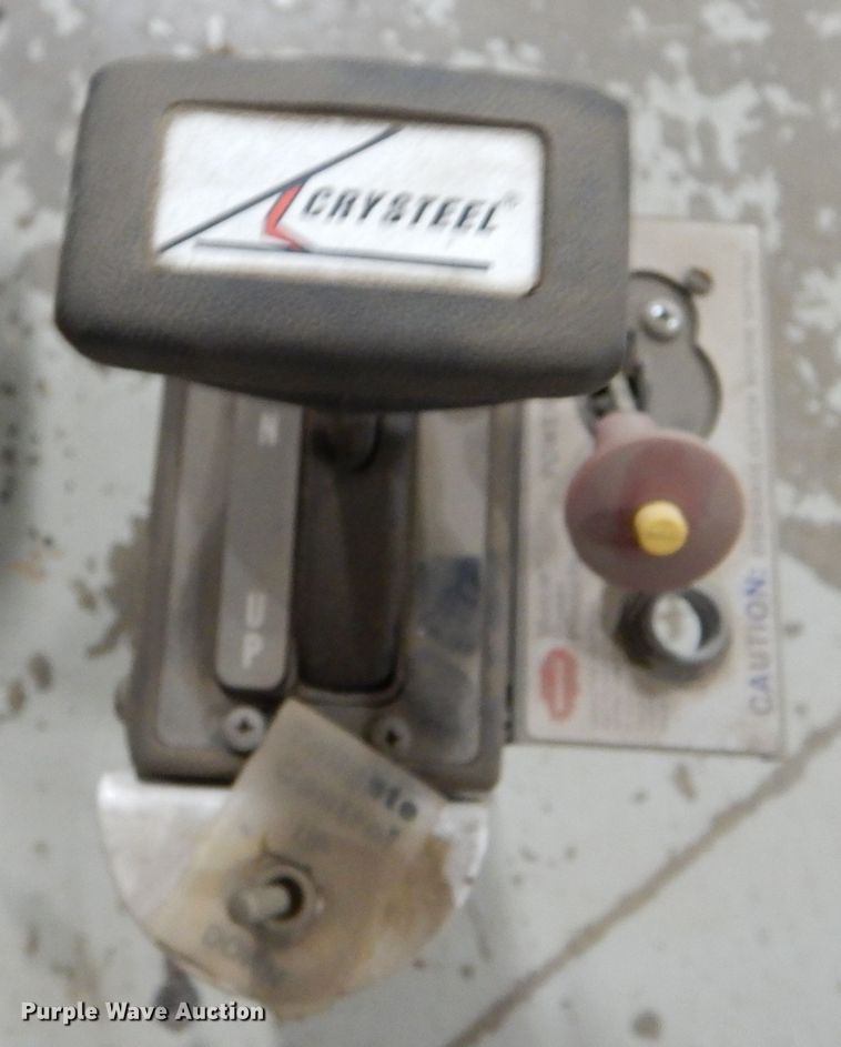 image for item IE9643 1993 Peterbilt 375  drilling rig truck