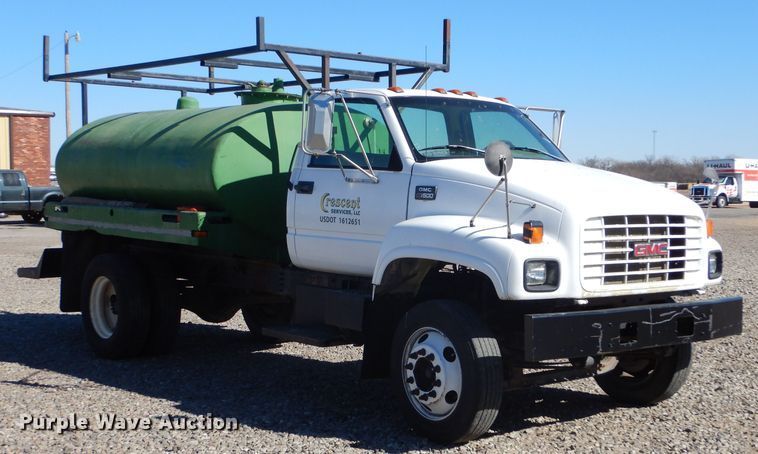 image for item IE9644 1998 GMC C7500  water truck