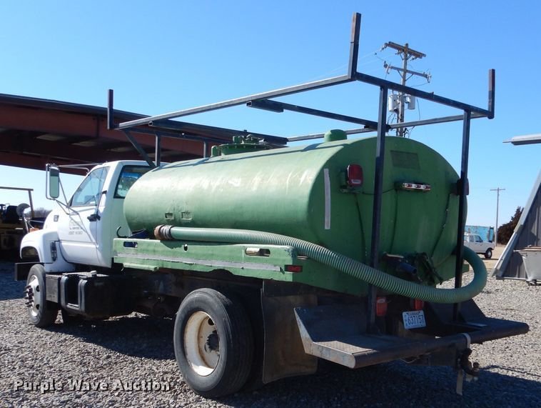 image for item IE9644 1998 GMC C7500  water truck