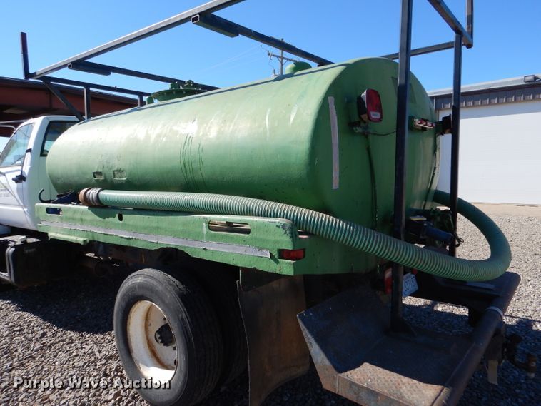 image for item IE9644 1998 GMC C7500  water truck