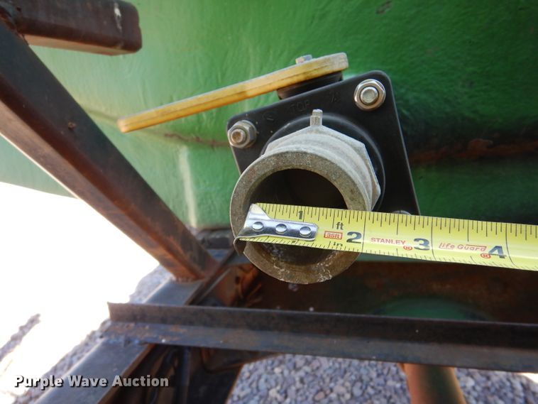 image for item IE9644 1998 GMC C7500  water truck