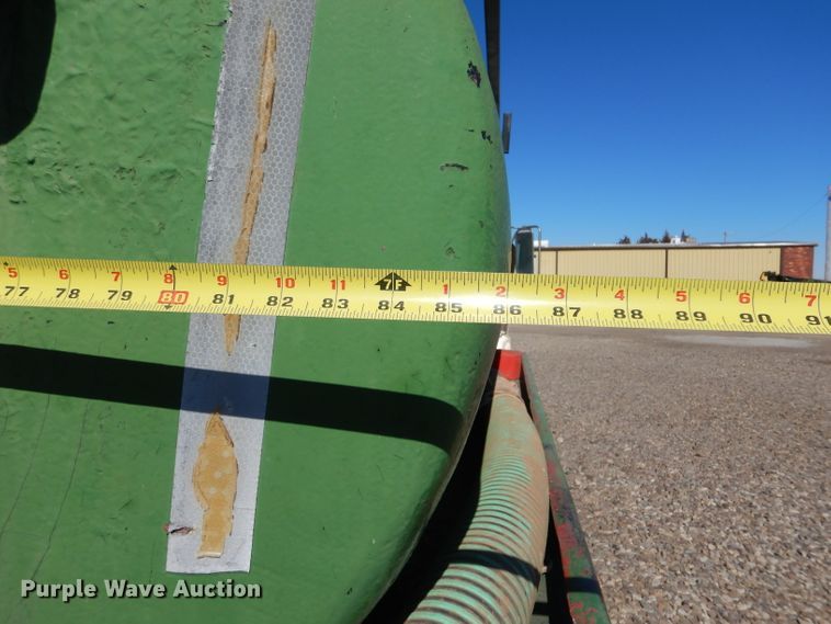 image for item IE9644 1998 GMC C7500  water truck