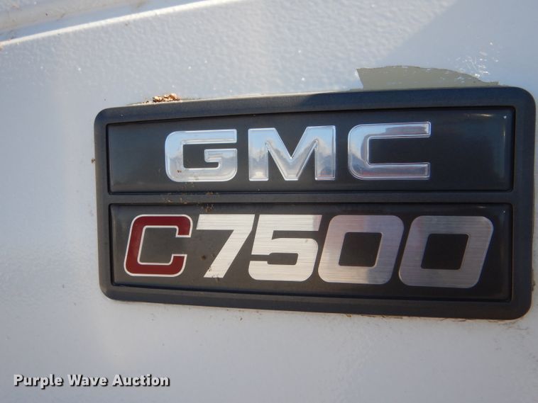 image for item IE9644 1998 GMC C7500  water truck