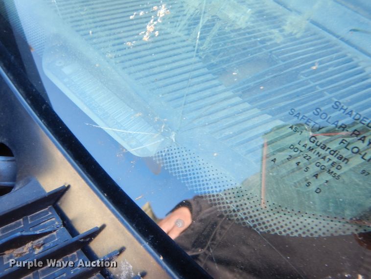 image for item IE9644 1998 GMC C7500  water truck