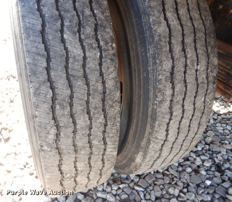 image for item IE9644 1998 GMC C7500  water truck