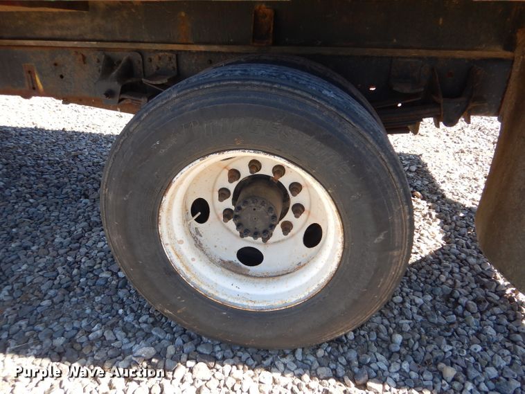 image for item IE9644 1998 GMC C7500  water truck